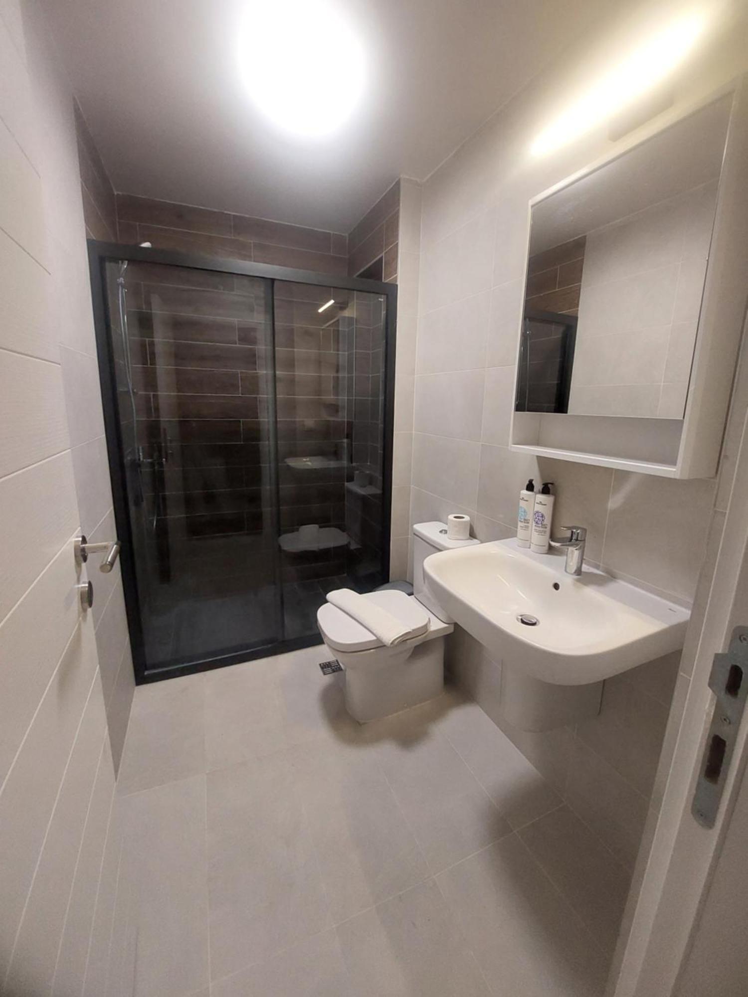 Executive Suites By Modern Living Skopie Habitación foto